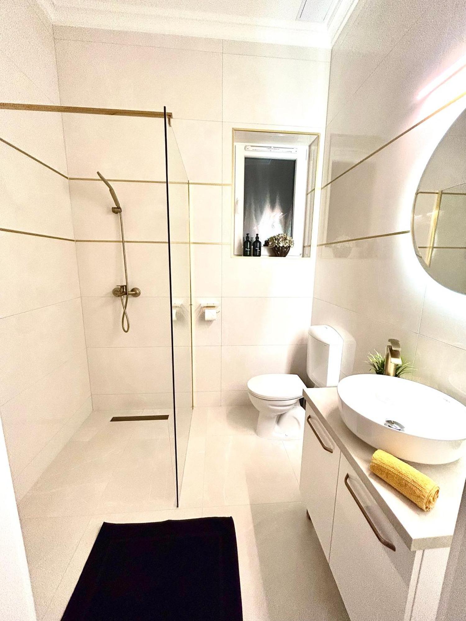 Apartman Gold บูดาเปสต์ ภายนอก รูปภาพ